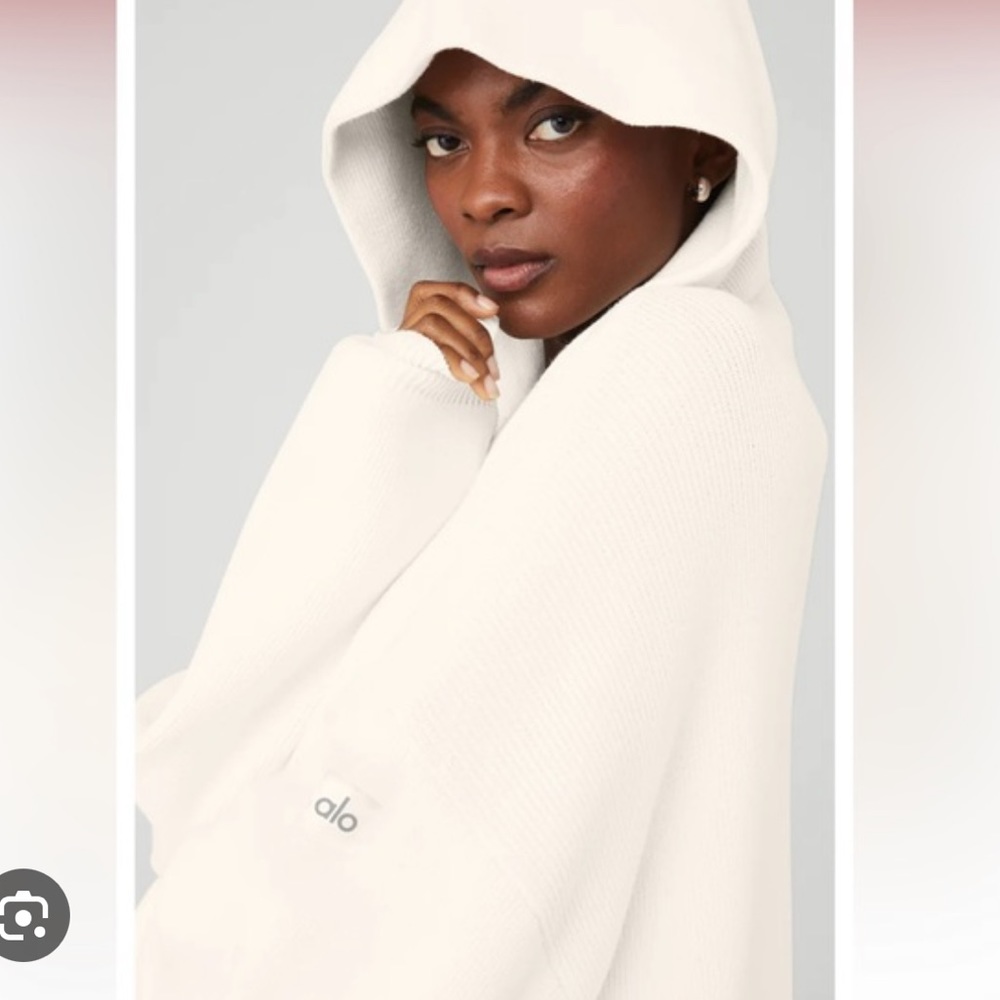 ALO Yoga Cream Oversized Hooded Sweater - Picture 2 of 9